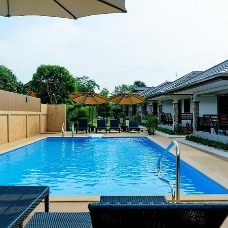 Thai Smile Resort Rayong Ngoại thất bức ảnh