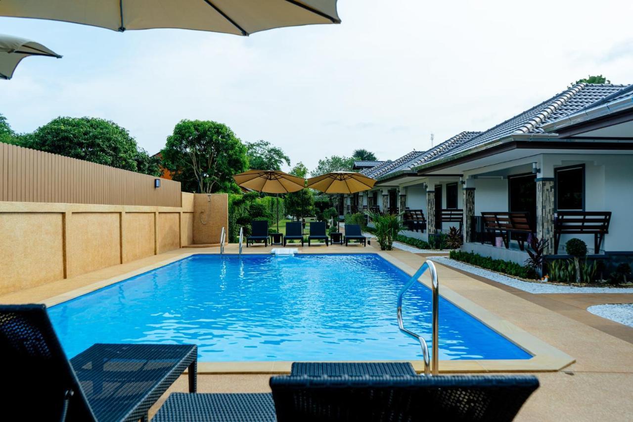 Thai Smile Resort Rayong Ngoại thất bức ảnh