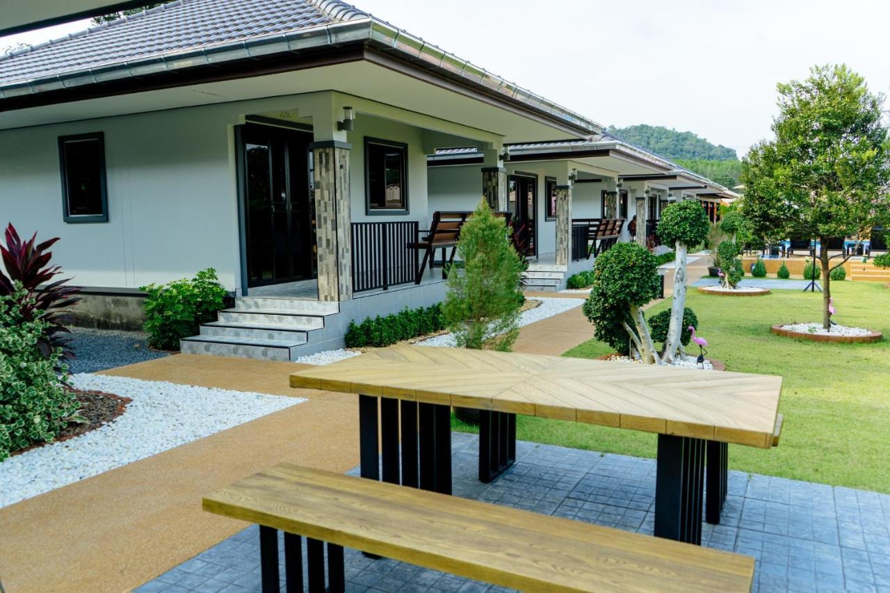 Thai Smile Resort Rayong Ngoại thất bức ảnh